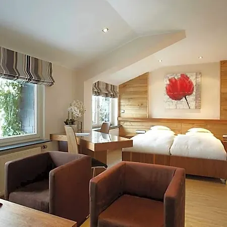 Leweck 4*