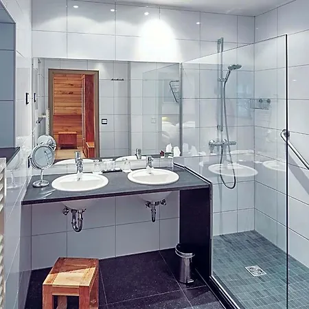 Leweck 4*