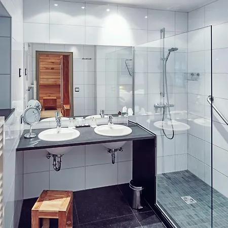 Leweck 4*